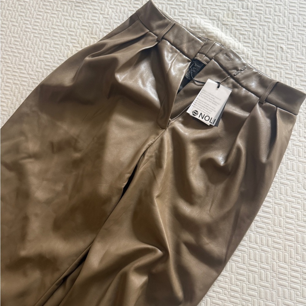 NWT Noli trousers